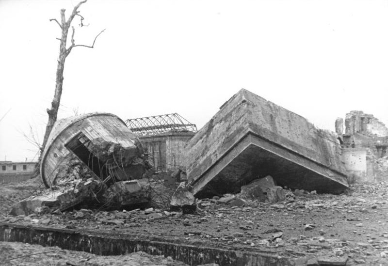 In the Führerbunker with Carlyle and Yarvin