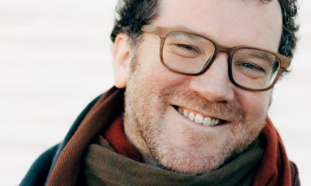 Beyond the “Burden of Belief”: Pádraig Ó Tuama on Religious Trauma, Eros, and Poetry as Prayer